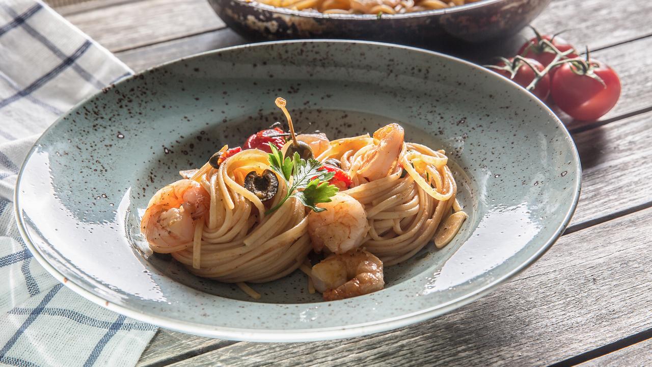 Pasta &amp;quot;Chitarra&amp;quot; mit Pesto, Grillgemüse und Gambas - 3sat-Mediathek